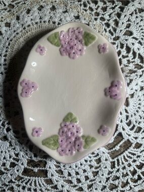 Hand-Painted Floral Ceramic Soap Dish/Trinket Dish in Pale Pink